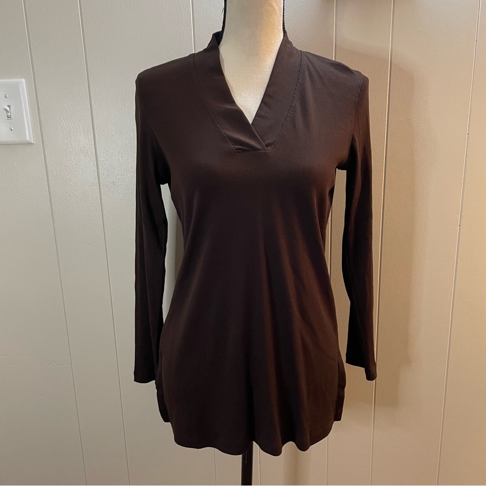 NWT Talbots Brown Ribbed Long Sleeve V-Neck Top.